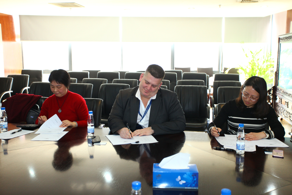 以&ldquo;感恩&rdquo;為主題的英語交流會(huì)圓滿結(jié)束